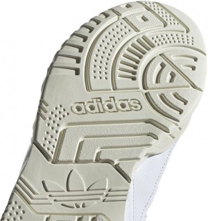 adidas A.R. Trainer galéria
