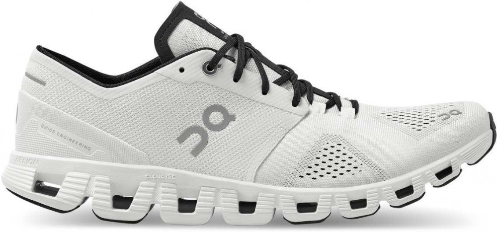 On Running Cloud X Futócipő - 43 EU | 9 UK | 9,5 US | 27,5 CM